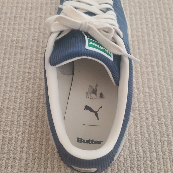 Sneakers - Picture 3 of 4